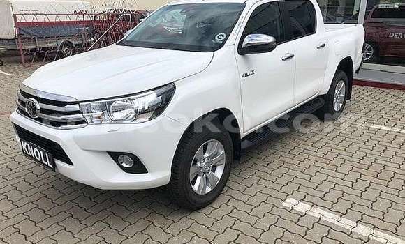 Acheter Occasion Voiture Toyota Hilux Blanc à Gicumbi, Rwanda Acheter Occasion Voiture Toyota Hilux Blanc à Gicumbi, Rwanda