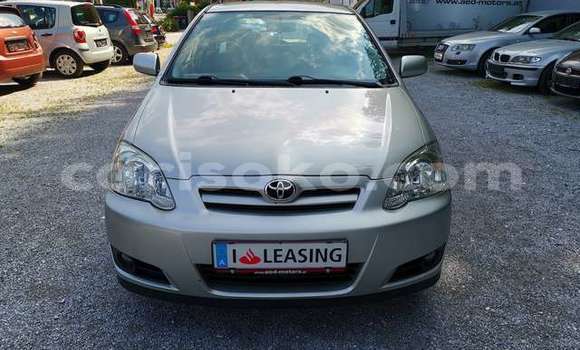 Sayi Na hannu Toyota Corolla Gris Mota in Gicumbi a Rwanda Sayi Na hannu Toyota Corolla Gris Mota in Gicumbi a Rwanda