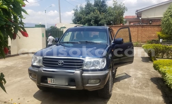 Sayi Na hannu Toyota Land Cruiser Bleu Mota in Kigali a Rwanda Sayi Na hannu Toyota Land Cruiser Bleu Mota in Kigali a Rwanda