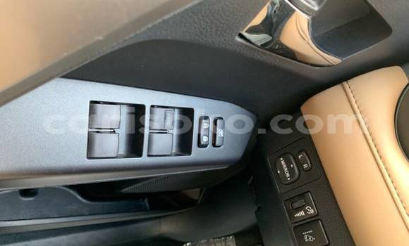 Sayi Na hannu Toyota RAV4 Blanc Mota in Gicumbi a Rwanda Sayi Na hannu Toyota RAV4 Blanc Mota in Gicumbi a Rwanda