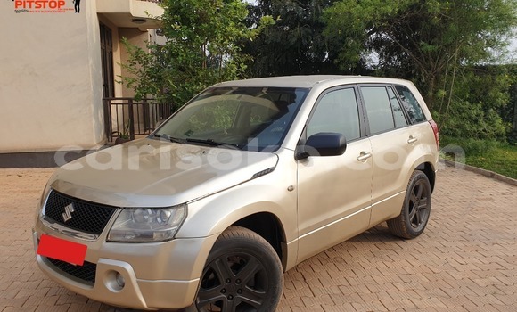 Sayi Na hannu Suzuki Grand Vitara Marron Mota in Kigali a Rwanda Sayi Na hannu Suzuki Grand Vitara Marron Mota in Kigali a Rwanda