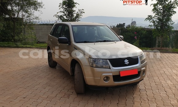 Sayi Na hannu Suzuki Grand Vitara Marron Mota in Kigali a Rwanda Sayi Na hannu Suzuki Grand Vitara Marron Mota in Kigali a Rwanda