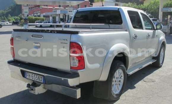 Buy Used Toyota Hilux Silver Car in Gicumbi in Rwanda Buy Used Toyota Hilux Silver Car in Gicumbi in Rwanda