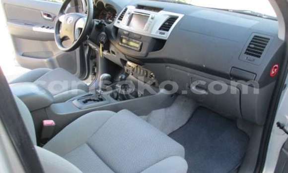 Buy Used Toyota Hilux Silver Car in Gicumbi in Rwanda Buy Used Toyota Hilux Silver Car in Gicumbi in Rwanda