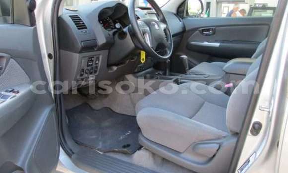 Buy Used Toyota Hilux Silver Car in Gicumbi in Rwanda Buy Used Toyota Hilux Silver Car in Gicumbi in Rwanda