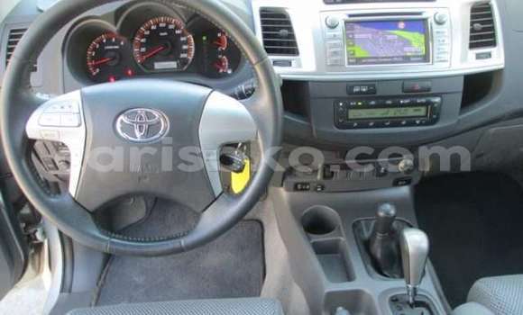Buy Used Toyota Hilux Silver Car in Gicumbi in Rwanda Buy Used Toyota Hilux Silver Car in Gicumbi in Rwanda