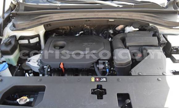 Buy Used Hyundai Santa Fe Beige Car in Gicumbi in Rwanda Buy Used Hyundai Santa Fe Beige Car in Gicumbi in Rwanda