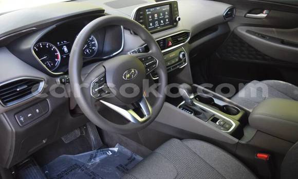Buy Used Hyundai Santa Fe Beige Car in Gicumbi in Rwanda Buy Used Hyundai Santa Fe Beige Car in Gicumbi in Rwanda
