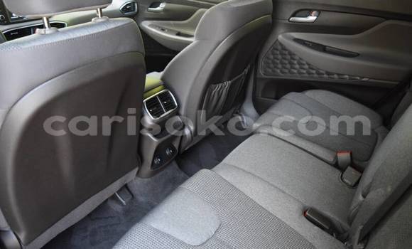 Buy Used Hyundai Santa Fe Beige Car in Gicumbi in Rwanda Buy Used Hyundai Santa Fe Beige Car in Gicumbi in Rwanda
