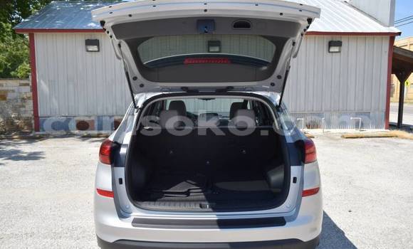 Buy Used Hyundai Tucson Beige Car in Gicumbi in Rwanda Buy Used Hyundai Tucson Beige Car in Gicumbi in Rwanda