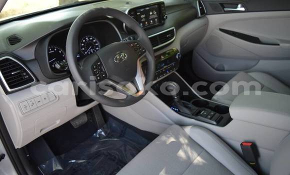 Buy Used Hyundai Tucson Beige Car in Gicumbi in Rwanda Buy Used Hyundai Tucson Beige Car in Gicumbi in Rwanda