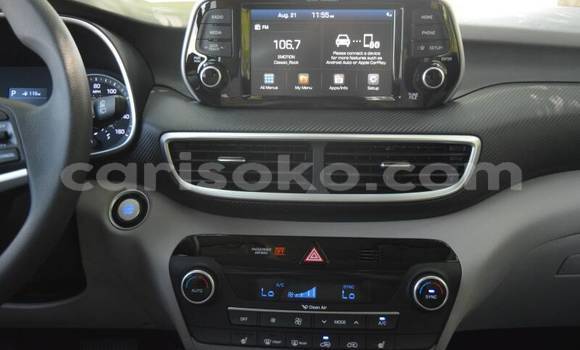 Buy Used Hyundai Tucson Beige Car in Gicumbi in Rwanda Buy Used Hyundai Tucson Beige Car in Gicumbi in Rwanda