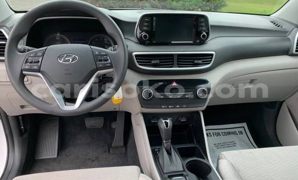 Buy Used Hyundai Tucson Beige Car in Gicumbi in Rwanda Buy Used Hyundai Tucson Beige Car in Gicumbi in Rwanda