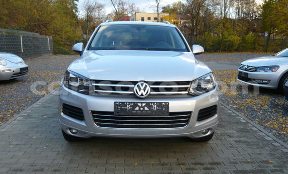 Sayi Imported Volkswagen Touareg Gris Mota in Bokwango a Rwanda Sayi Imported Volkswagen Touareg Gris Mota in Bokwango a Rwanda