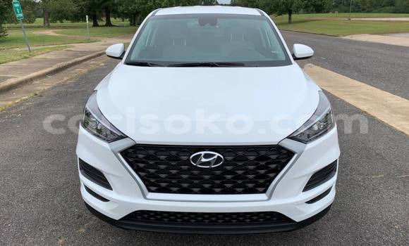 Buy Import Hyundai Tucson White Car in Gicumbi in Rwanda Buy Import Hyundai Tucson White Car in Gicumbi in Rwanda
