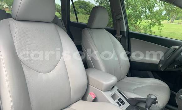 Sayi Na hannu Toyota RAV4 Noir Mota in Gicumbi a Rwanda Sayi Na hannu Toyota RAV4 Noir Mota in Gicumbi a Rwanda