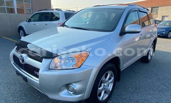 Buy Used Toyota RAV4 Silver Car in Gicumbi in Rwanda Buy Used Toyota RAV4 Silver Car in Gicumbi in Rwanda