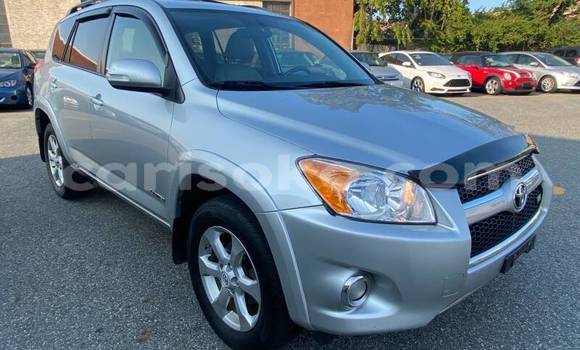 Buy Used Toyota RAV4 Silver Car in Gicumbi in Rwanda Buy Used Toyota RAV4 Silver Car in Gicumbi in Rwanda