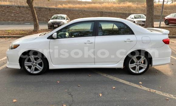 Buy Used Toyota Corolla White Car in Gicumbi in Rwanda Buy Used Toyota Corolla White Car in Gicumbi in Rwanda