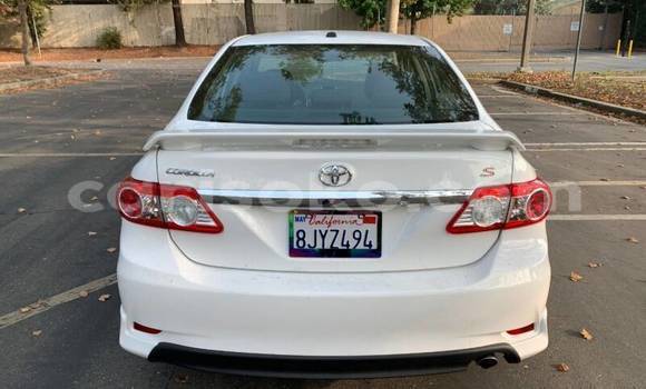 Buy Used Toyota Corolla White Car in Gicumbi in Rwanda Buy Used Toyota Corolla White Car in Gicumbi in Rwanda