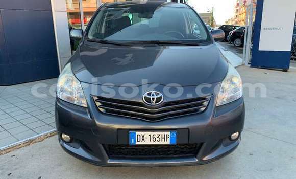 Buy Used Toyota Corolla Verso Beige Car in Gicumbi in Rwanda Buy Used Toyota Corolla Verso Beige Car in Gicumbi in Rwanda