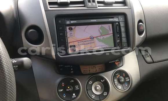 Sayi Na hannu Toyota RAV4 Marron Mota in Gicumbi a Rwanda Sayi Na hannu Toyota RAV4 Marron Mota in Gicumbi a Rwanda