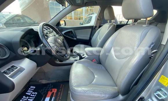 Buy Used Toyota RAV4 Silver Car in Gicumbi in Rwanda Buy Used Toyota RAV4 Silver Car in Gicumbi in Rwanda