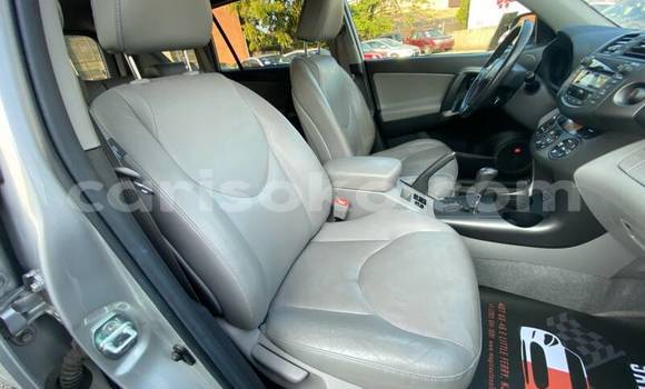 Buy Used Toyota RAV4 Silver Car in Gicumbi in Rwanda Buy Used Toyota RAV4 Silver Car in Gicumbi in Rwanda