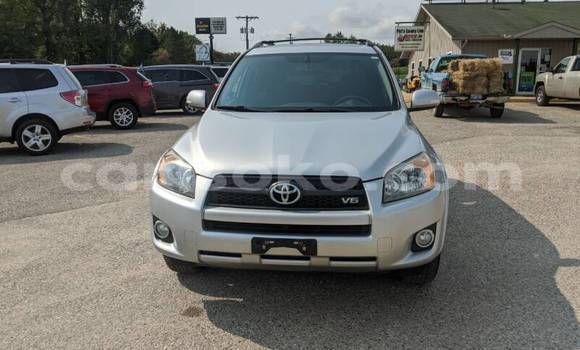 Buy Used Toyota RAV4 Silver Car in Gicumbi in Rwanda Buy Used Toyota RAV4 Silver Car in Gicumbi in Rwanda