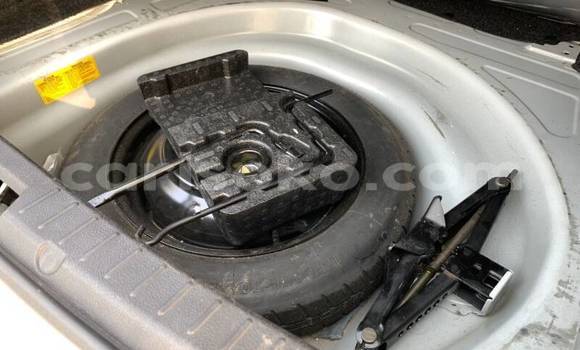 اشتري مستعمل Toyota Corolla Blanc سيارة في Gicumbi في Rwanda اشتري مستعمل Toyota Corolla Blanc سيارة في Gicumbi في Rwanda