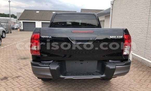 Buy Used Toyota Hilux Black Car in Gicumbi in Rwanda Buy Used Toyota Hilux Black Car in Gicumbi in Rwanda