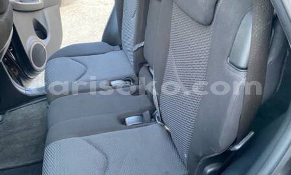 Sayi Na hannu Toyota RAV4 Beige Mota in Gicumbi a Rwanda Sayi Na hannu Toyota RAV4 Beige Mota in Gicumbi a Rwanda