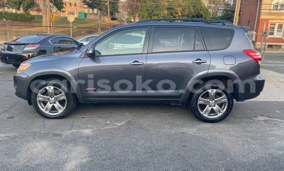 Buy Used Toyota RAV4 Beige Car in Gicumbi in Rwanda Buy Used Toyota RAV4 Beige Car in Gicumbi in Rwanda