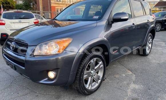 Buy Used Toyota RAV4 Beige Car in Gicumbi in Rwanda Buy Used Toyota RAV4 Beige Car in Gicumbi in Rwanda