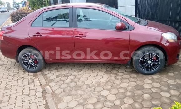 Sayi Na hannu Toyota Yaris Rouge Mota in Kigali a Rwanda Sayi Na hannu Toyota Yaris Rouge Mota in Kigali a Rwanda