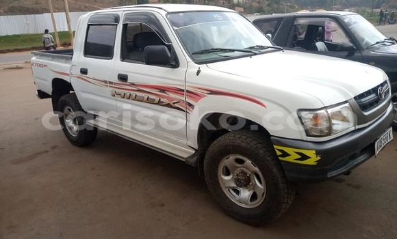 Sayi Na hannu Toyota Pickup Blanc Mota in Kigali a Rwanda Sayi Na hannu Toyota Pickup Blanc Mota in Kigali a Rwanda