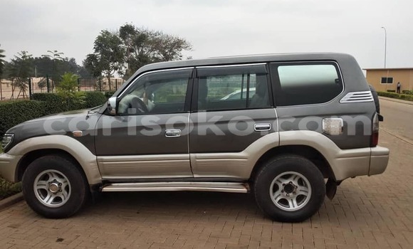 Sayi Na hannu Toyota Land Cruiser Prado Autre Mota in Kigali a Rwanda Sayi Na hannu Toyota Land Cruiser Prado Autre Mota in Kigali a Rwanda