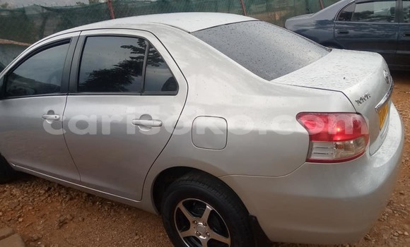 Sayi Na hannu Toyota Yaris Gris Mota in Kigali a Rwanda Sayi Na hannu Toyota Yaris Gris Mota in Kigali a Rwanda