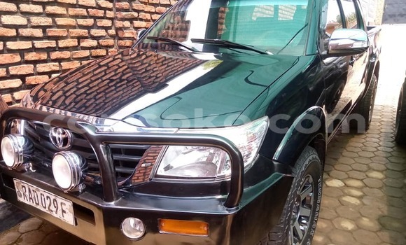Sayi Na hannu Toyota Hilux Noir Mota in Kigali a Rwanda Sayi Na hannu Toyota Hilux Noir Mota in Kigali a Rwanda