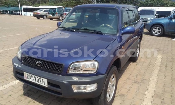 Sayi Na hannu Toyota RAV4 Bleu Mota in Kigali a Rwanda Sayi Na hannu Toyota RAV4 Bleu Mota in Kigali a Rwanda