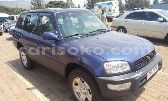 Sayi Na hannu Toyota RAV4 Bleu Mota in Kigali a Rwanda Sayi Na hannu Toyota RAV4 Bleu Mota in Kigali a Rwanda