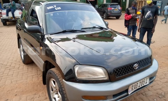 Sayi Na hannu Toyota RAV4 Noir Mota in Kigali a Rwanda Sayi Na hannu Toyota RAV4 Noir Mota in Kigali a Rwanda