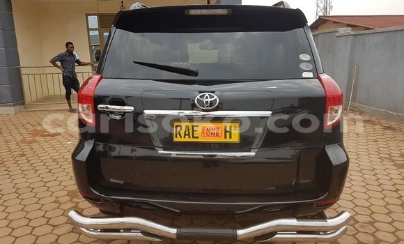 Sayi Na hannu Toyota RAV4 Noir Mota in Kigali a Rwanda Sayi Na hannu Toyota RAV4 Noir Mota in Kigali a Rwanda