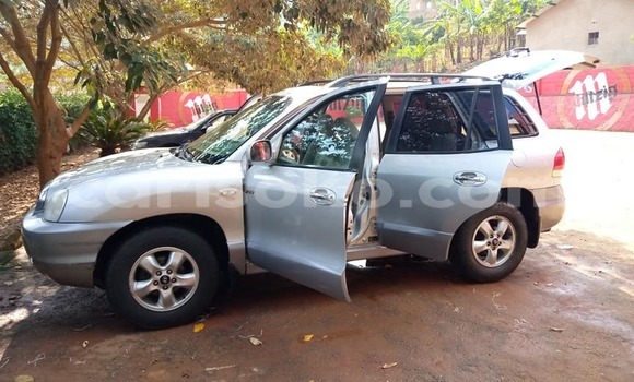 Sayi Na hannu Hyundai Tucson Gris Mota in Kigali a Rwanda Sayi Na hannu Hyundai Tucson Gris Mota in Kigali a Rwanda