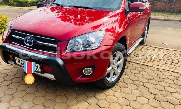 Sayi Na hannu Toyota RAV4 Rouge Mota in Kigali a Rwanda Sayi Na hannu Toyota RAV4 Rouge Mota in Kigali a Rwanda