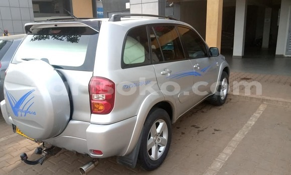 Sayi Na hannu Toyota RAV4 Gris Mota in Kigali a Rwanda Sayi Na hannu Toyota RAV4 Gris Mota in Kigali a Rwanda