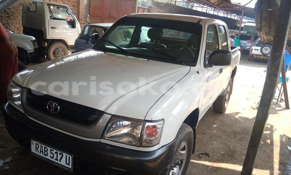 Sayi Na hannu Toyota Pickup Blanc Mota in Kigali a Rwanda Sayi Na hannu Toyota Pickup Blanc Mota in Kigali a Rwanda