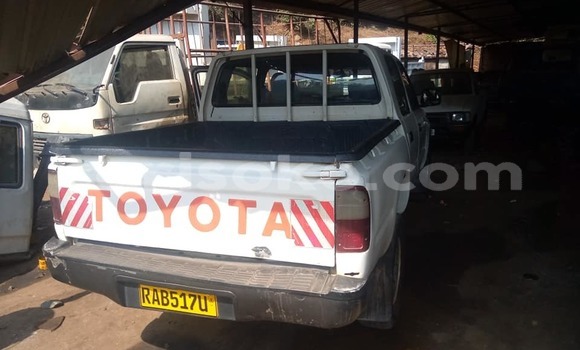 Sayi Na hannu Toyota Pickup Blanc Mota in Kigali a Rwanda Sayi Na hannu Toyota Pickup Blanc Mota in Kigali a Rwanda