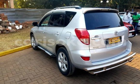 Sayi Na hannu Toyota RAV4 Gris Mota in Kigali a Rwanda Sayi Na hannu Toyota RAV4 Gris Mota in Kigali a Rwanda