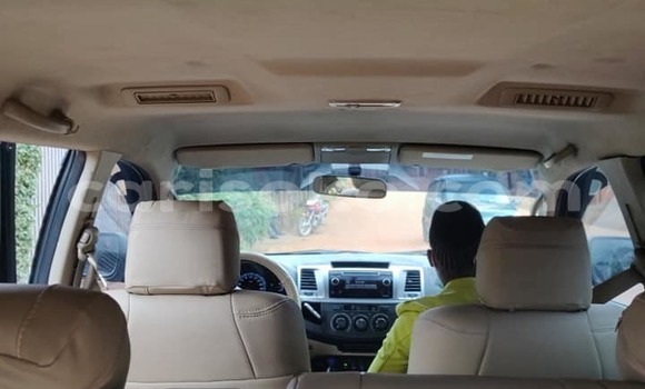 Sayi Na hannu Toyota Fortuner Noir Mota in Kigali a Rwanda Sayi Na hannu Toyota Fortuner Noir Mota in Kigali a Rwanda